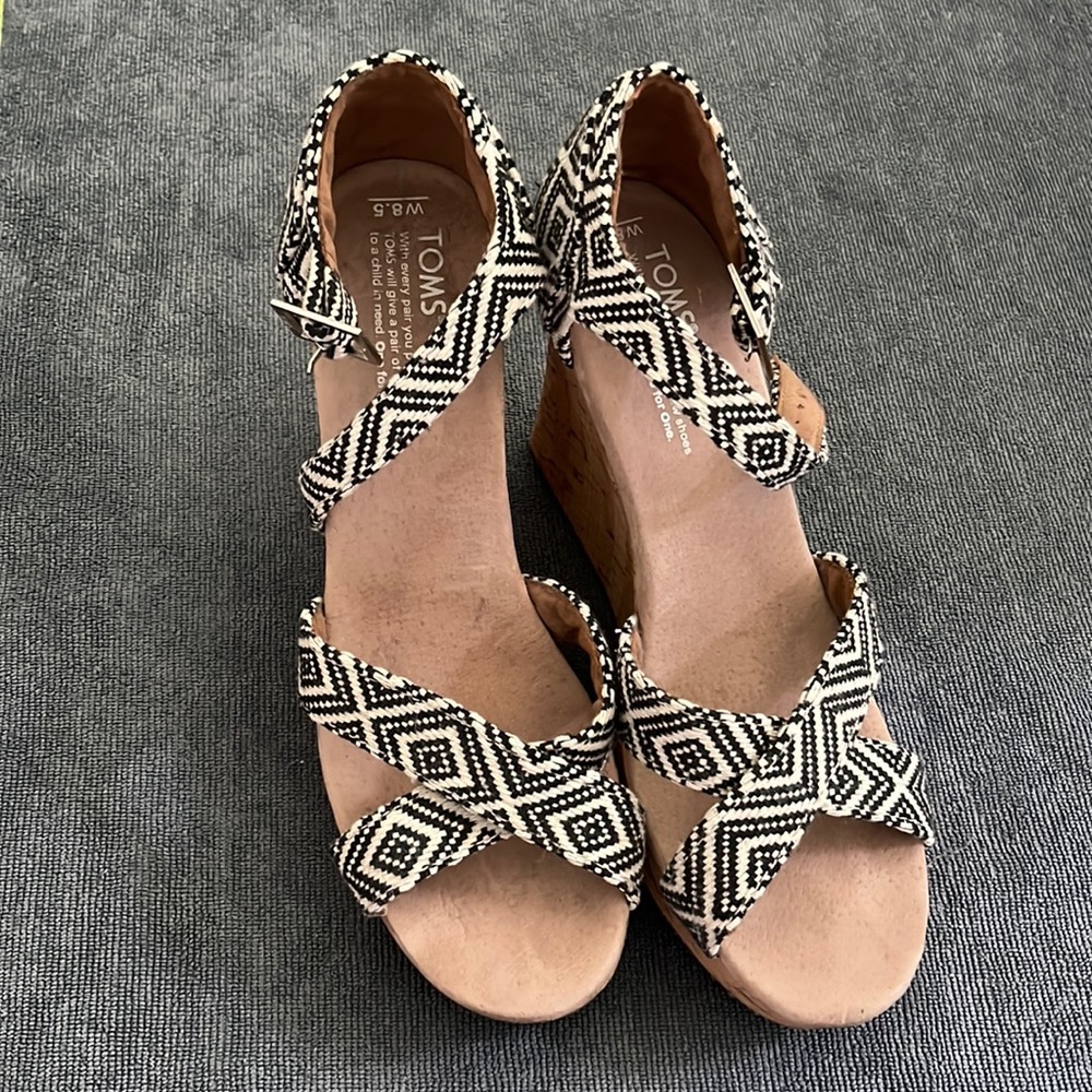 Toms Wedge Sandals